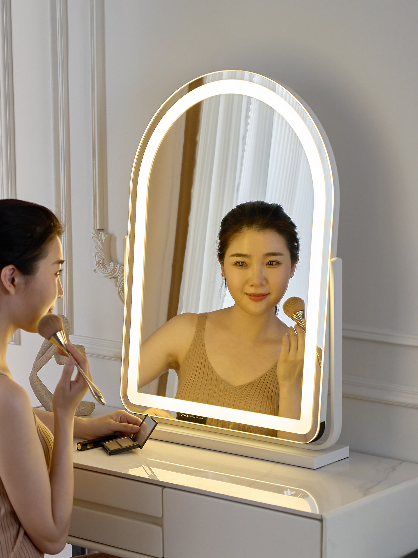 桌面镜子化妆镜带灯台式桌面拱形led梳妆镜桌上智能卧室美妆家用