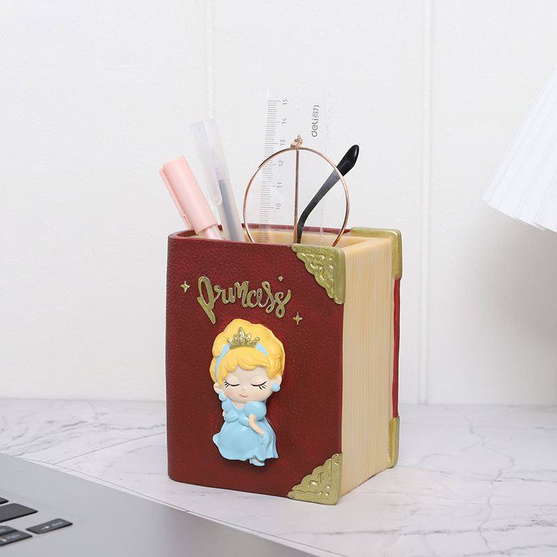 卡通创意小王子桌面文具收纳笔筒树脂摆件化妆刷收纳学生礼物