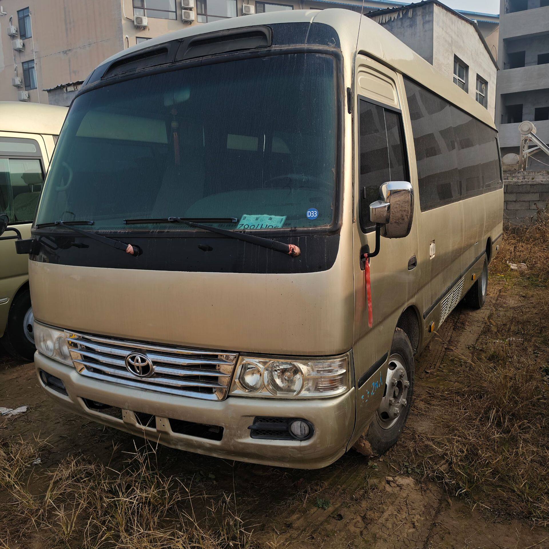跨境出口丰田考斯特19-23座豪华商务接待车翻新丰田考斯特
