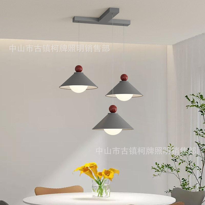 高级轻奢奶油餐厅吊灯北欧现代简约法式餐桌吧台灯创意个性设计