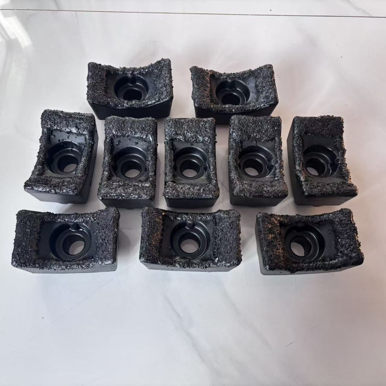综合破碎机锤头各种异形锤头优质合金颗粒耐磨锤式粉碎机配件