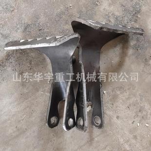 供应矿山托辊配件 托辊耙子参数 托辊挂钩型号齐全