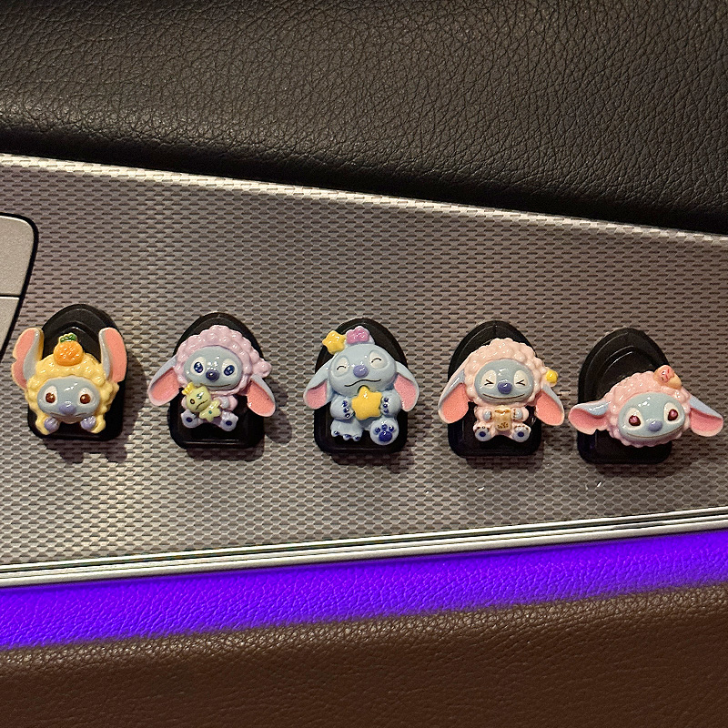 史迪仔汽车挂钩前排可爱卡通车内多功能小粘钩车载挂勾副驾驶装饰