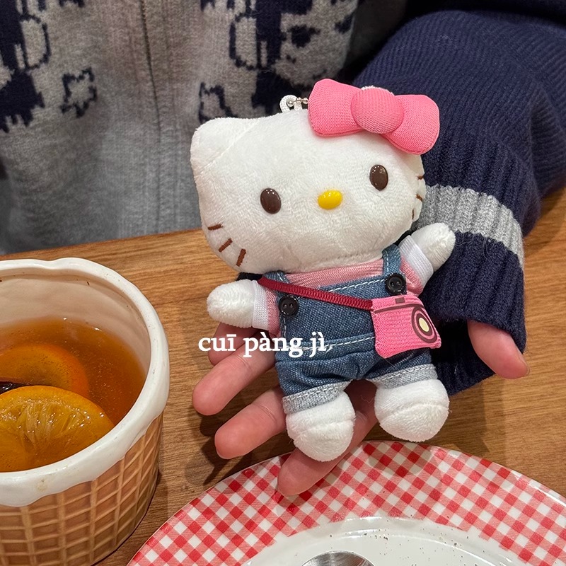 可爱背带裤相机Kitty毛绒挂件