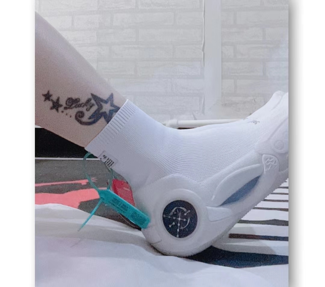 李宁WOW 9LS 一体织文化篮球鞋减震耐磨高帮女款䨻科技ABCS074