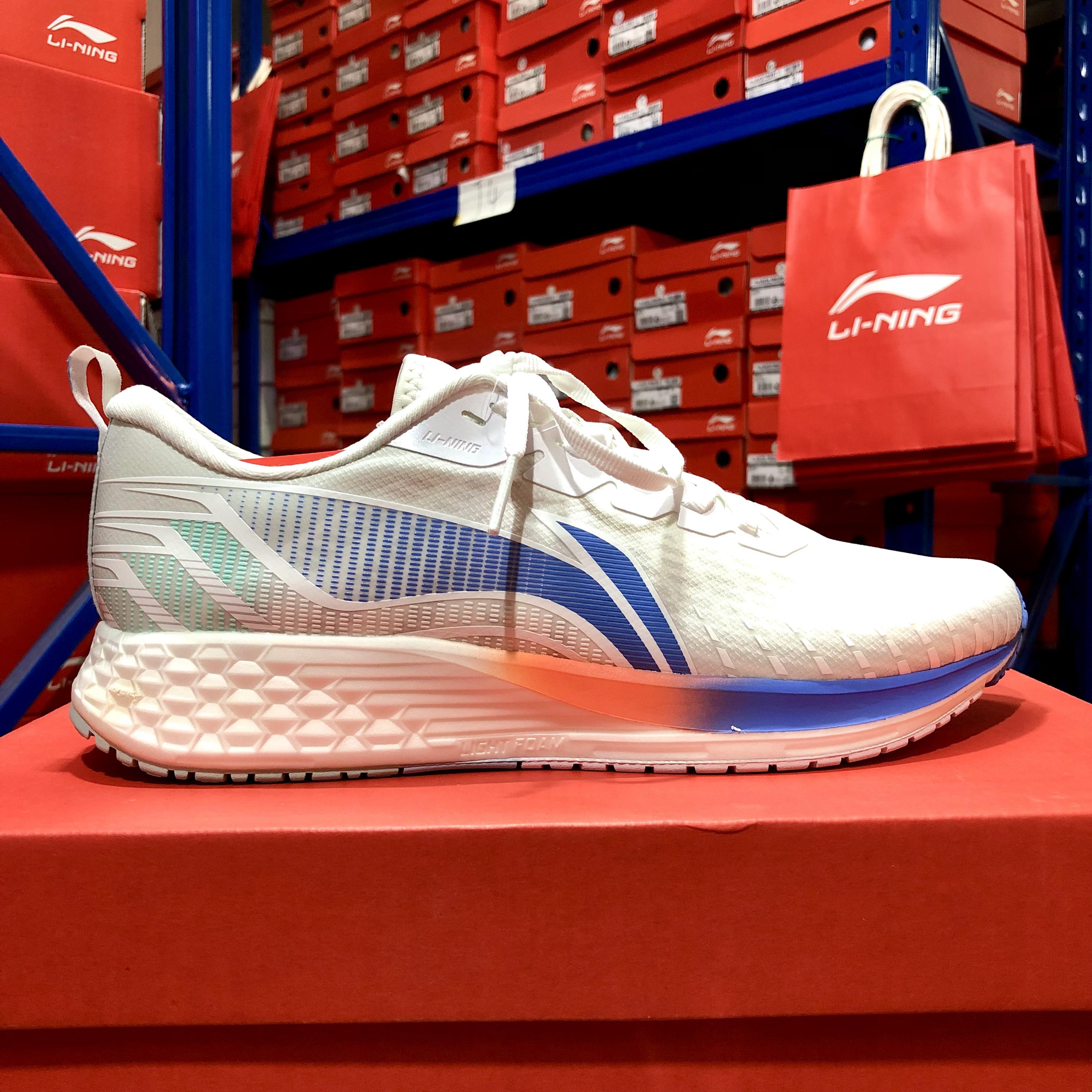 LINING李宁赤兔4代男子跑步鞋白蓝男子休闲运动鞋春夏竞速男鞋子