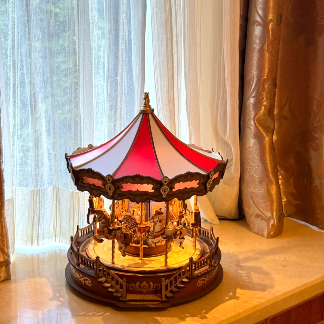 diy旋转木马音乐盒3D积木手工八音盒毕业女友生日礼物新年情人节