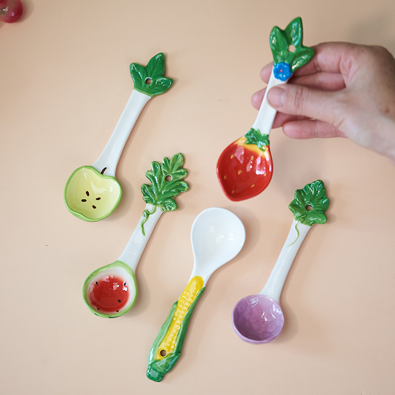 文化创意高颜值小众餐具陶瓷勺子小汤勺家用创意可爱吃饭喝汤短柄