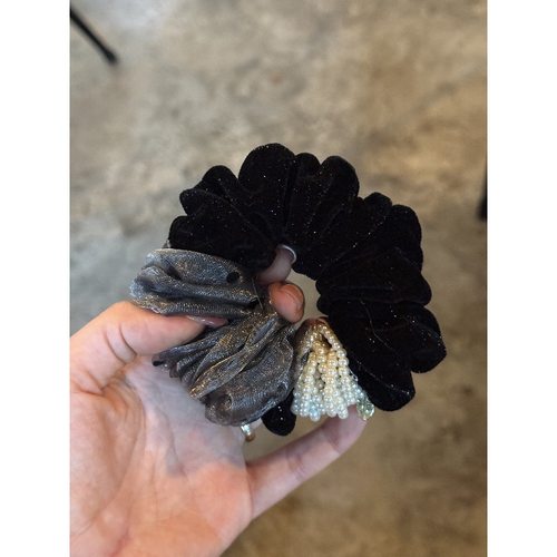 韩国进口2025新款高级感丝绒珍珠发圈女扎头发绳皮筋头绳发饰头饰