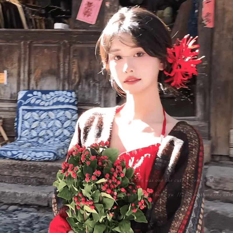 度假风红色彼岸花发夹云南大理民族风头饰侧边夹子新中式拍照发饰
