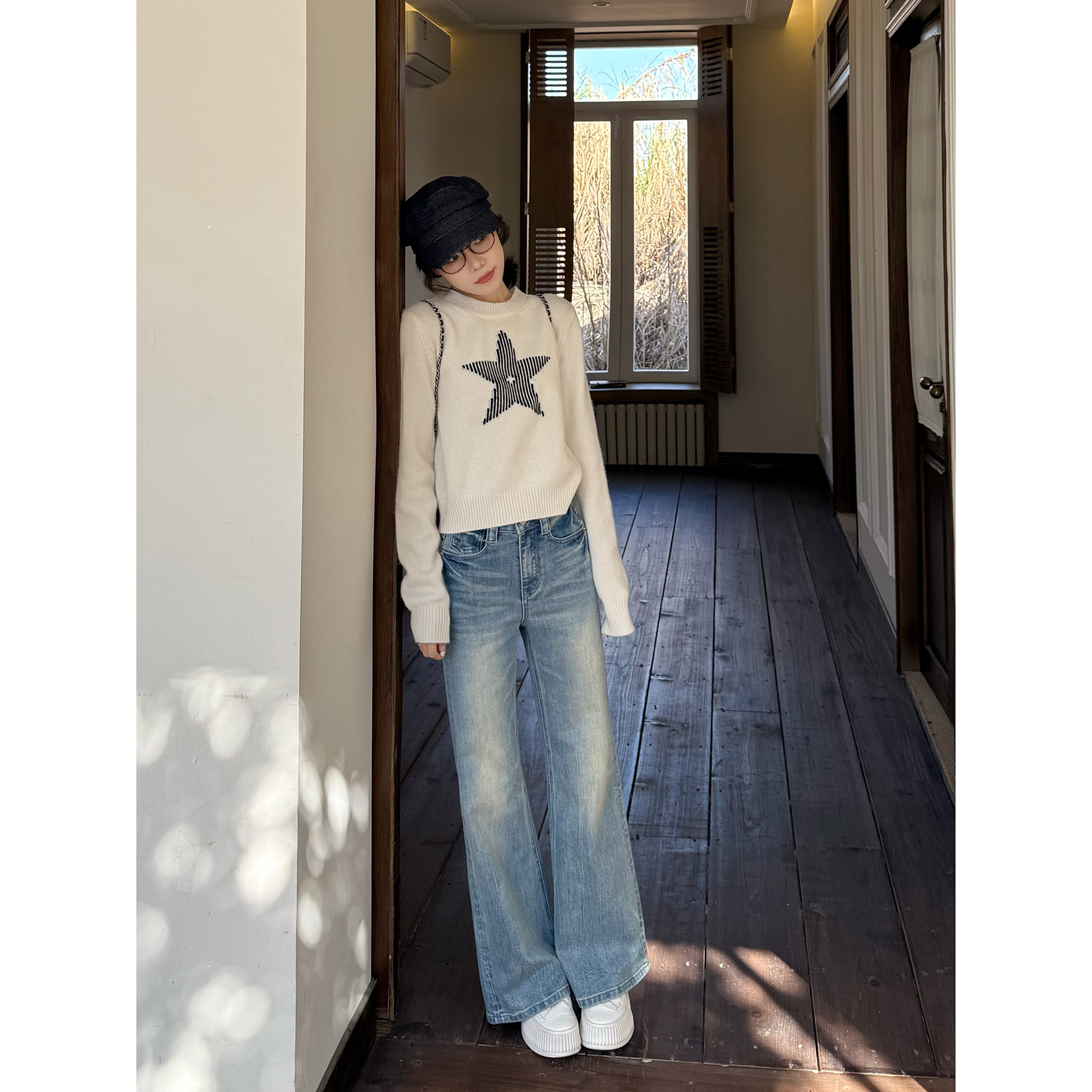 王家有鱼2026新款复古浅蓝修身不贴腿微喇裤百搭显瘦牛仔裤子女款