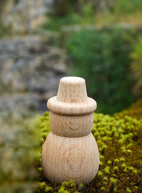 榉木小雪人彩绘木头人木偶原木DIY创意彩绘涂鸦摆件Wooden Dolls