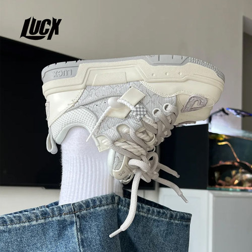 lucx鞋子2025冬季透气运动板鞋潮牌米白色百搭厚底男女同款面包鞋