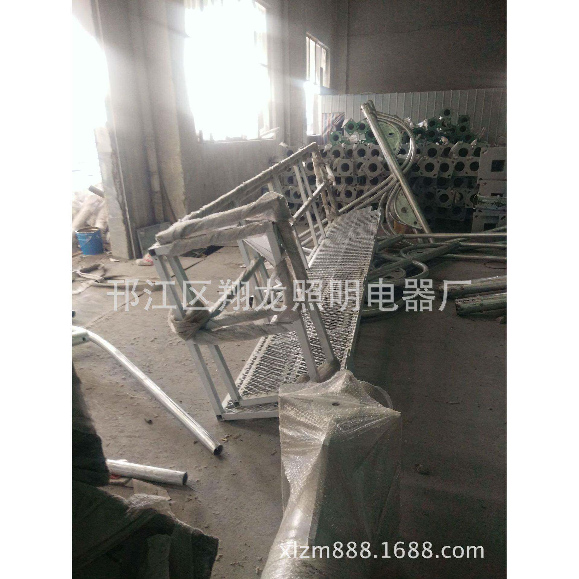 厂家热销供应交通诱导杆led显示屏杆件信息指示屏杆件开值税