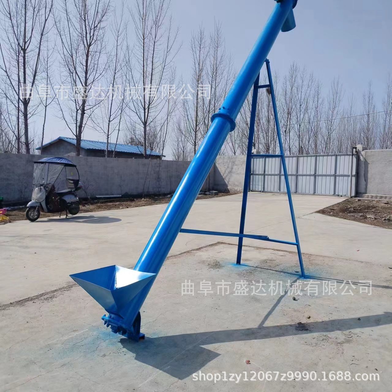 供应化肥颗粒无破损螺旋蛟龙提升机不锈钢辣椒酱装袋机大蛟龙