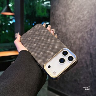 超薄凯夫拉碳纤维纹适用苹果17promax手机壳新款字母内置磁吸充电iPhone16pm保护壳16pro金属按键15硬外壳