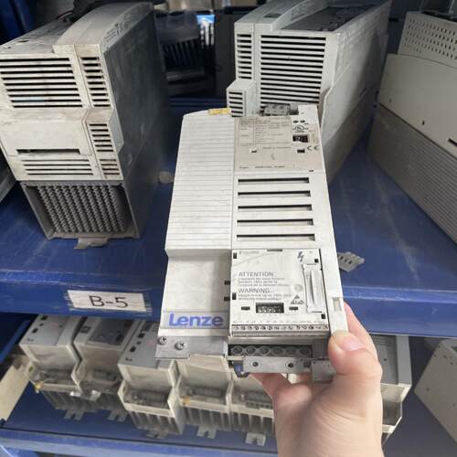 伦茨变频器E82EV302-2C000E82EV302_~询价