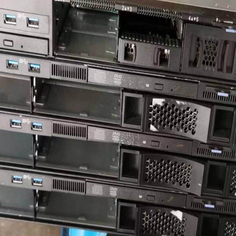 IBM X3250M6服务器5台 4台冷电 大盘位  1台热