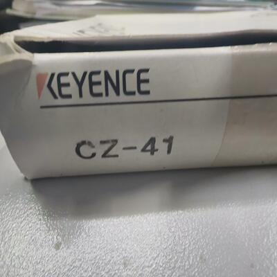 Keyence基恩士颜色判别传感器CZ-10x650~询价