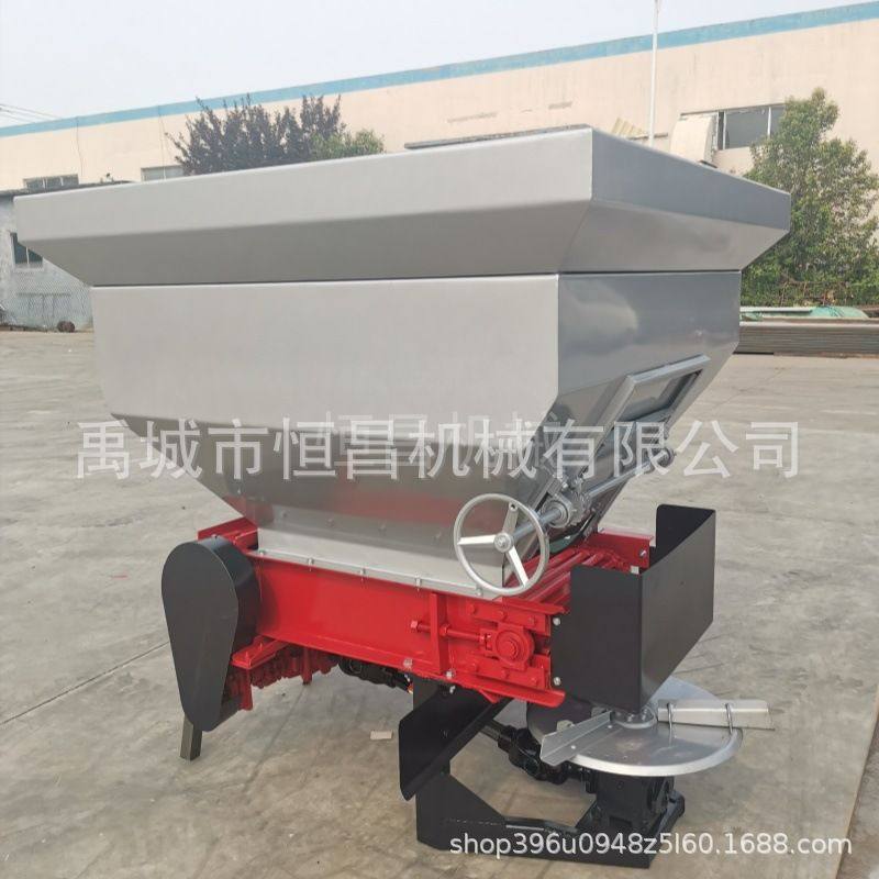 四轮后悬挂式牛羊粪肥抛肥车 厂家供应撒肥车,农机/农具/农膜,农产品加工设备,淘宝优惠券,粉丝福利购,淘宝优惠卷