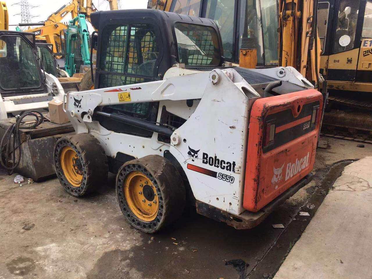 出售闲置山猫s550清扫机,山猫550,山猫滑移机,山猫扫地机