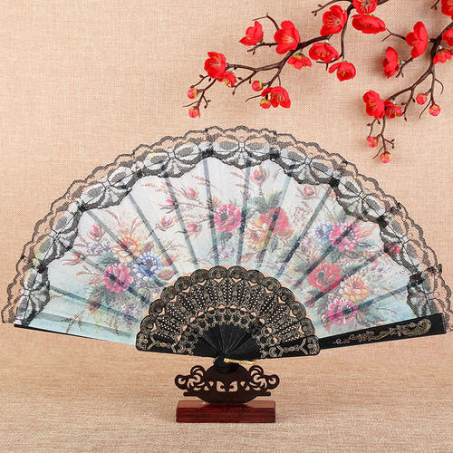 Black pole lace lace fan, Chinese style dance prop, plastic classical female fan, exquisite silk gift fan