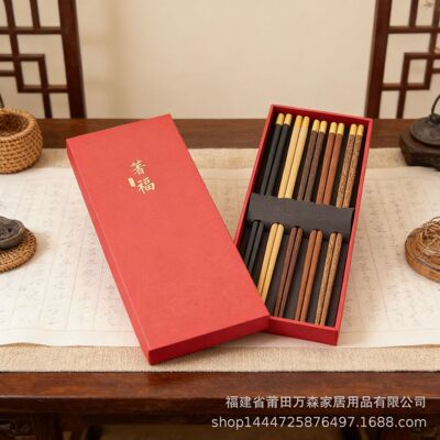 5 types of wooden Chinese chopsticks with round heads, original colors, and multiple specifications. 5 pairs of chopsti