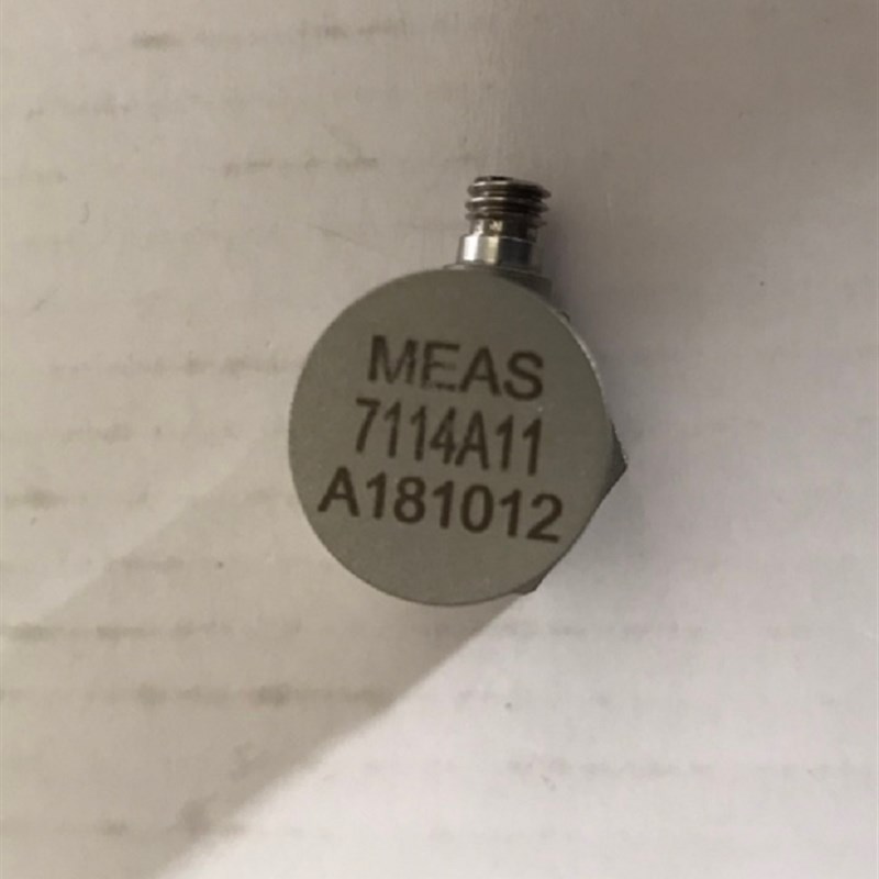 供应小型三轴加速度传感器7132A-0050振动模拟输出