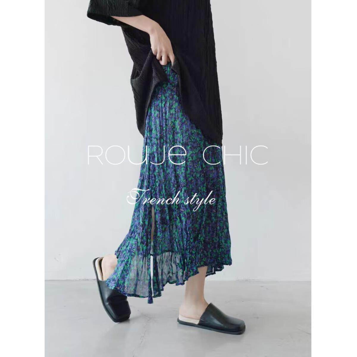 法国Rouje Chic法式设计感复古小碎花开叉半身裙女夏季新款A字裙