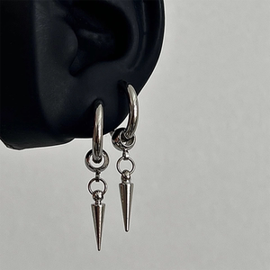 铆钉钛钢耳钉男款小众设计独特耳环高级感痞帅嘻哈耳圈中性耳饰女