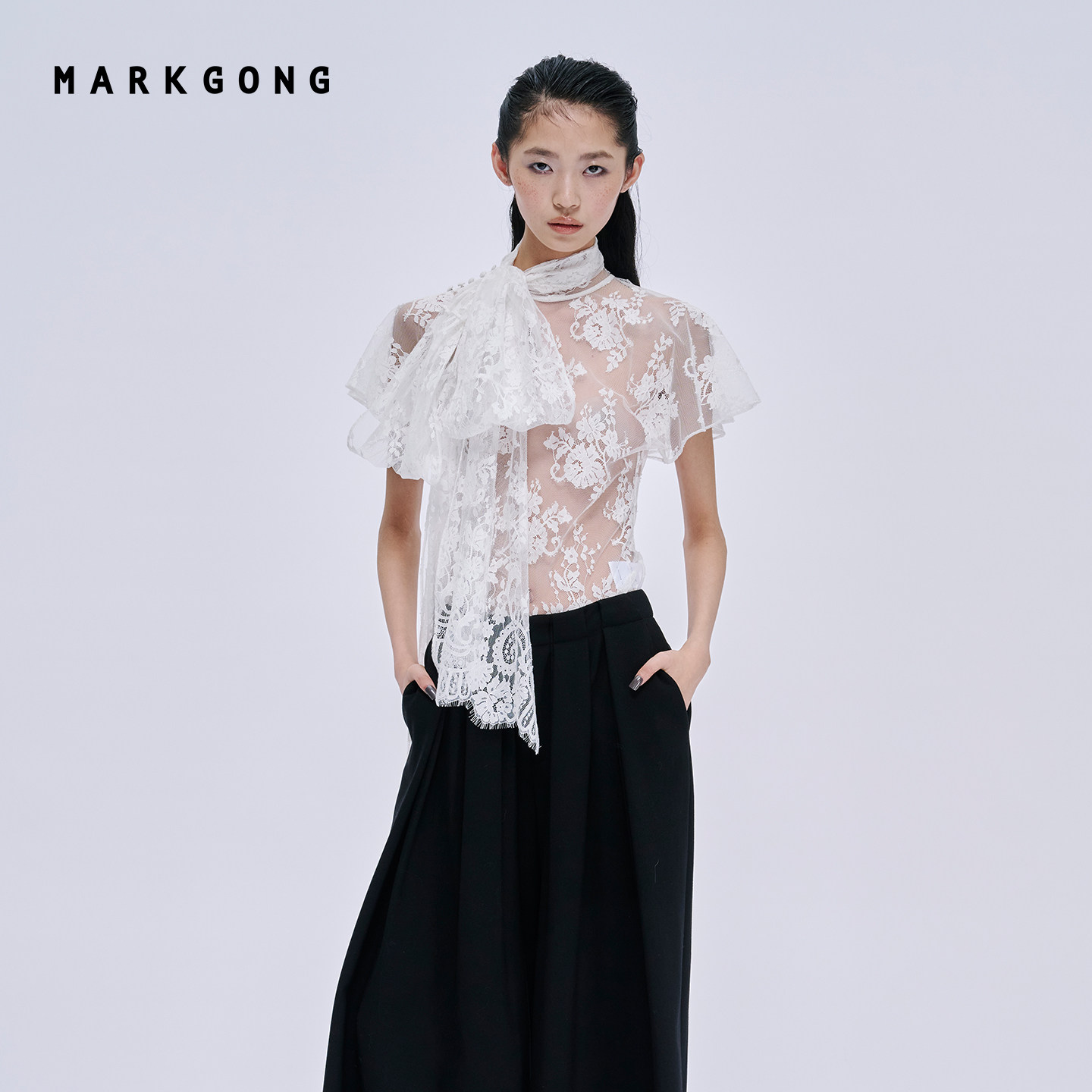 林志玲同款【MARKGONG】设计感蕾丝绑结连袖上衣休闲夏季图片