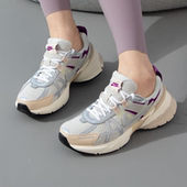 HF4305 耐克女V2K RUN舒适复古轻便透气低帮休闲跑步鞋 072