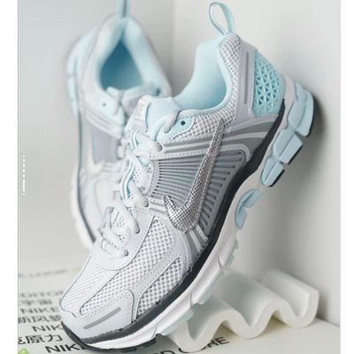 NIKE/耐克 Air zoom vomero 5 网面皮革低帮休闲跑鞋 HQ3255-043