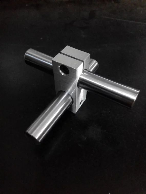 MDKT光轴十字转接头紧固件光轴支架连接块锁紧光轴固定夹RDF02/41