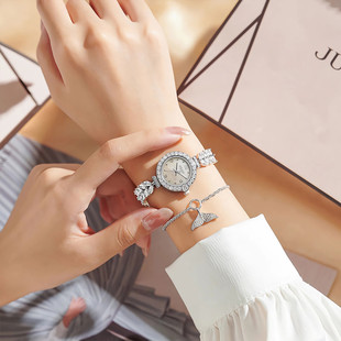 【官方正品推荐】聚利时手表女款小表盘轻奢手链表优雅高级感1434