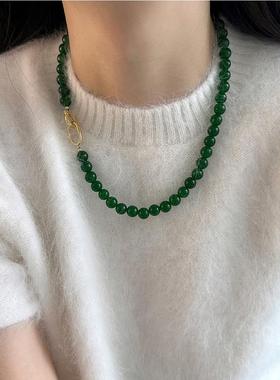 新加坡chomelkinsey新中式复古玉髓菠菜绿项链气质高级锁骨链简约