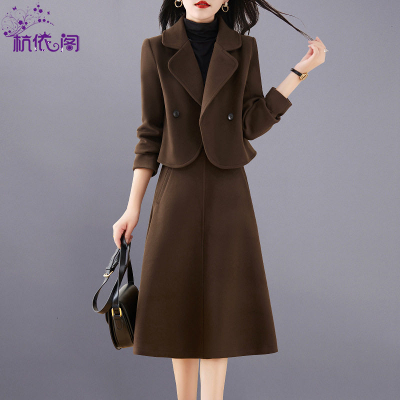毛呢外套半身裙洋气套装两件套女2023冬季新款显瘦时尚穿搭套装裙