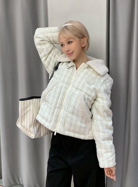 【高颜值羽绒】D家2025冬新款小香风粗花呢拼接翻领外套女3J4K202