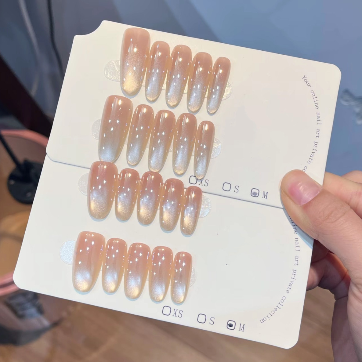 大灯泡渐变玻璃珠猫眼纯手工穿戴甲裸色美甲冰透中长款简约高级感