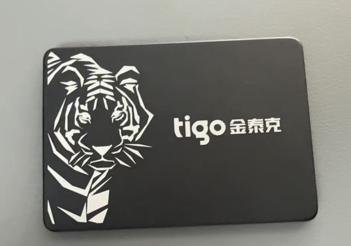 金泰克tigo S300 120GB固态硬盘