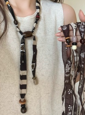 咖色美拉德腰花果丝巾项链女款独特设计感围脖毛衣链简约气质配饰