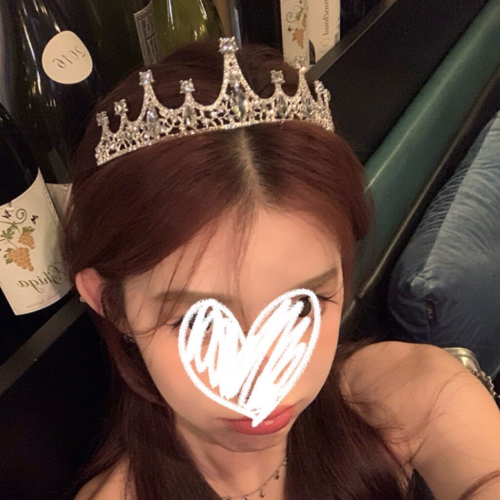 公主水晶皇冠生日十八岁成年水钻王冠高级感发箍新娘结婚头饰头箍