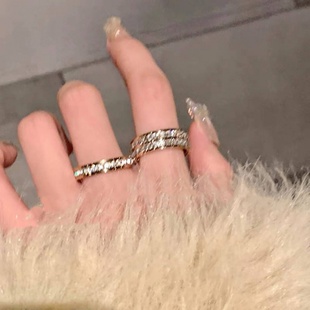 超闪满天星钛钢锆石戒指女轻奢小众设计高级感指环不掉色闺蜜尾戒