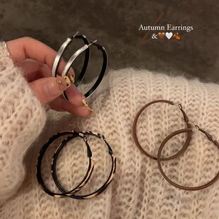 秋冬豹纹显脸小PU皮大号耳环圈圈高级感轻奢耳扣耳圈耳钉独特耳饰