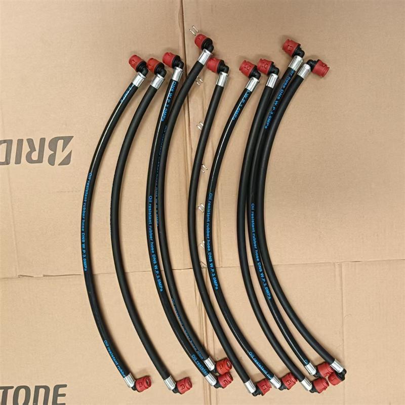 挖掘机PC200/220/240-8MO柴油泵到柴油滤芯快速接头柴油管