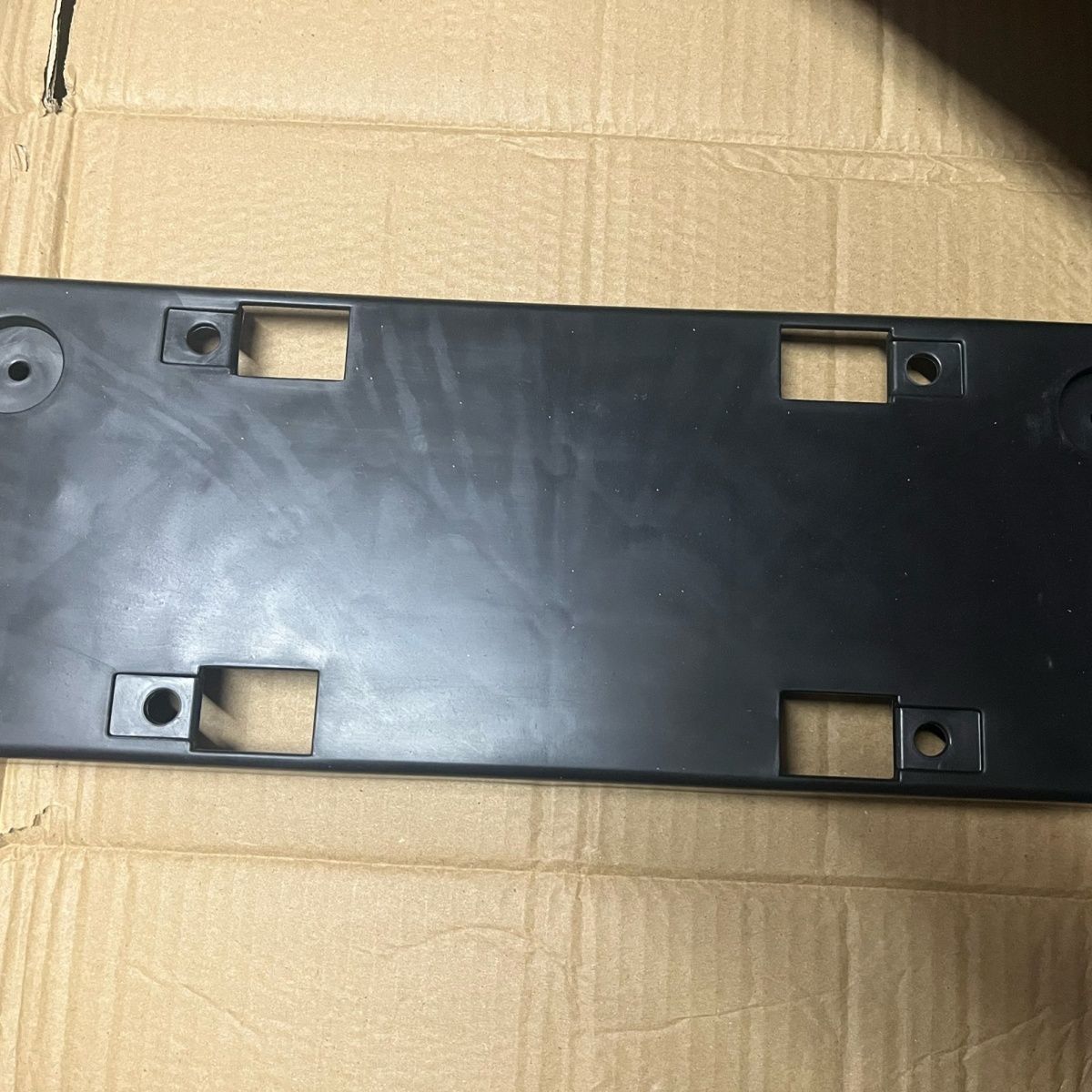 原厂北汽幻速S6前牌照