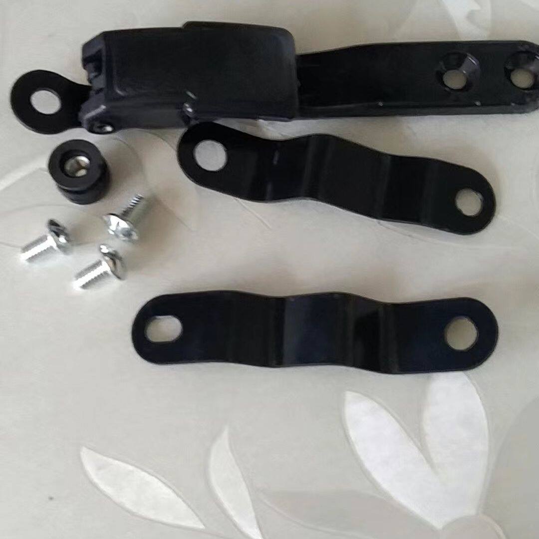 适配陕汽通家后玻璃窗扣