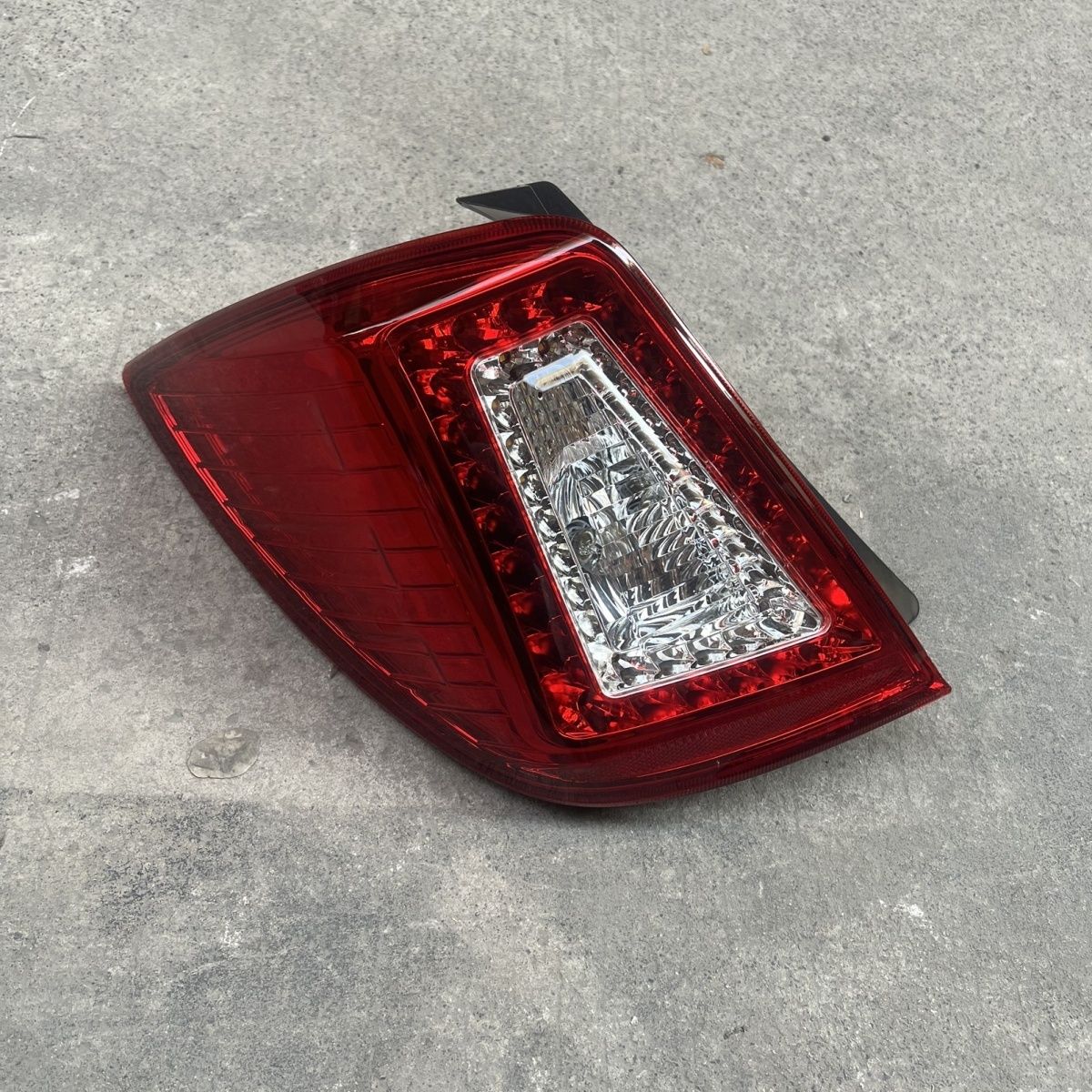 适用于力帆X60后尾灯总成