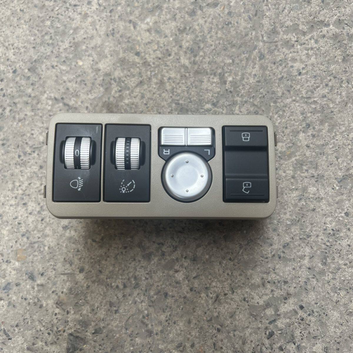 力帆X60中控锁开关倒车镜