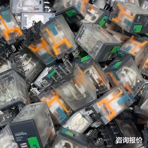 中间继电器RXM2CB1JD 12V 10A